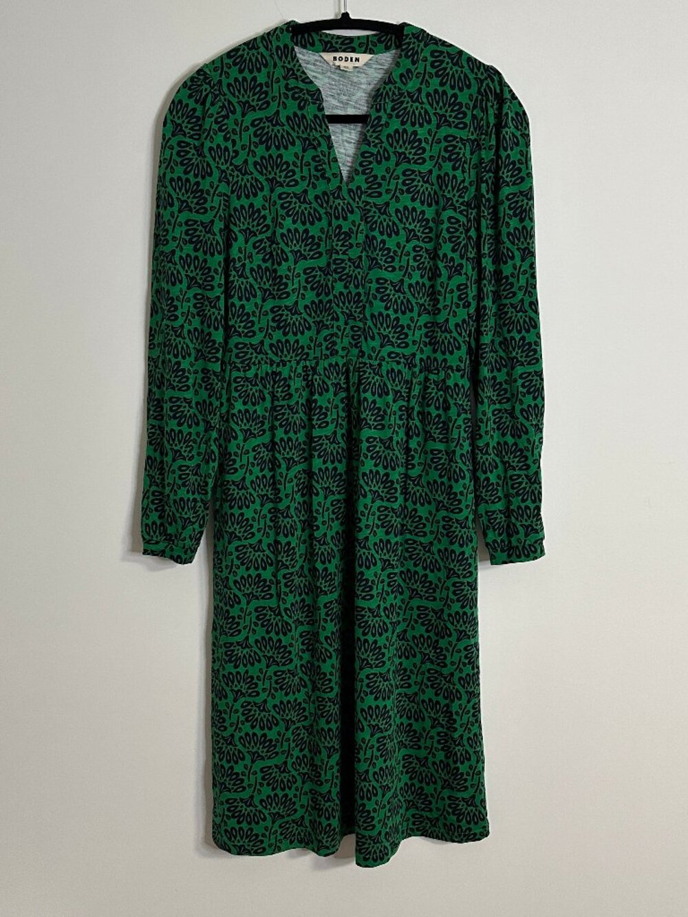 Boden Naomi Relaxed Jersey Dress Green Black Medallion Cotton Modal 4L w/ Pocket